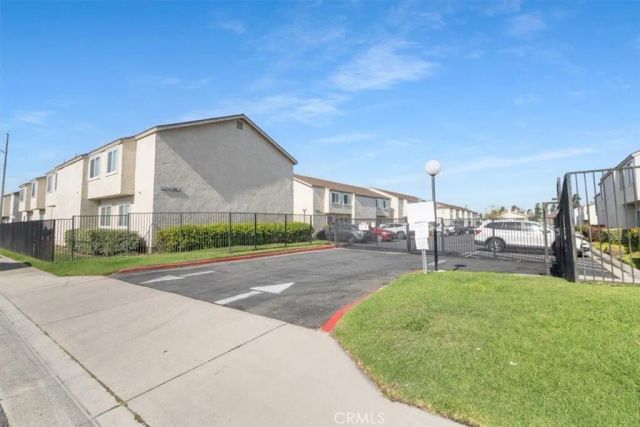8561 La Salle 53, Cypress, CA 90630