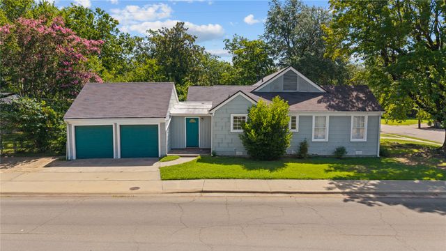650 W Kaufman Street, Paris, TX 75460