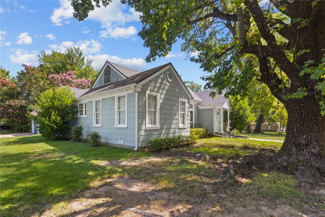 650 W Kaufman Street, Paris, TX 75460