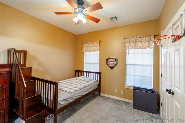 2218 S 113th West Street, Sapulpa, OK 74066