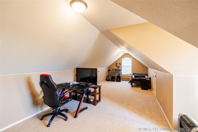 2218 S 113th West Street, Sapulpa, OK 74066