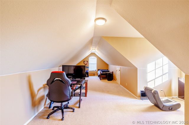 2218 S 113th West Street, Sapulpa, OK 74066