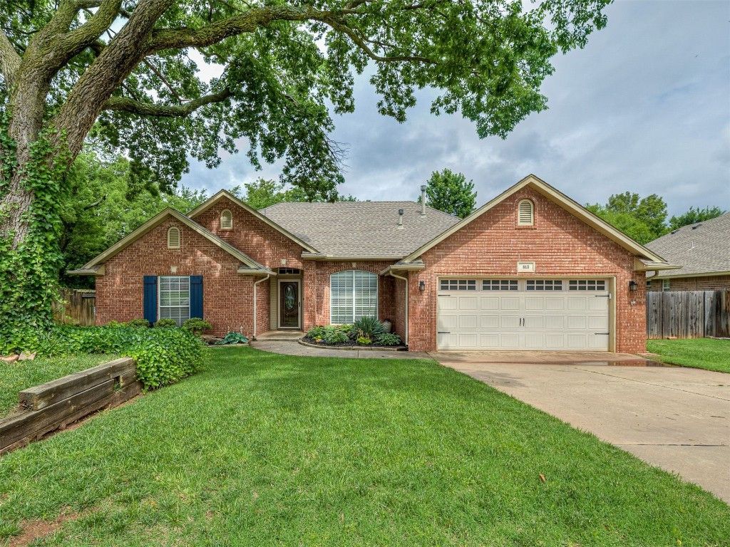 813 Colony Drive, Edmond, OK 73003