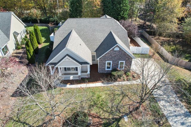 8071 Andrew Franklin Drive, Denver, NC 28037