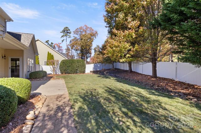 8071 Andrew Franklin Drive, Denver, NC 28037