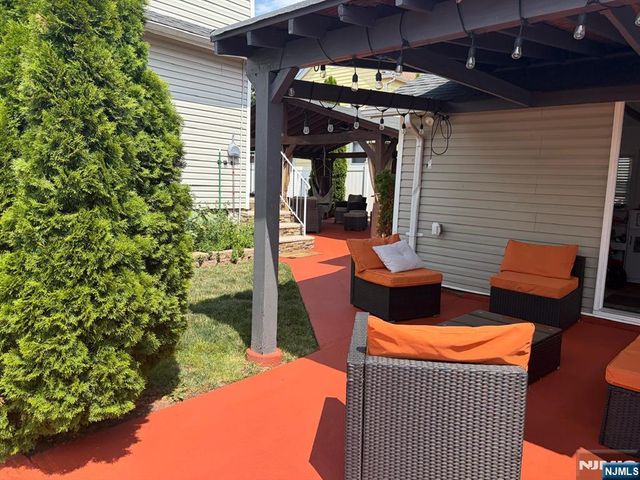 371 Simons Avenue, Hackensack, NJ 07601