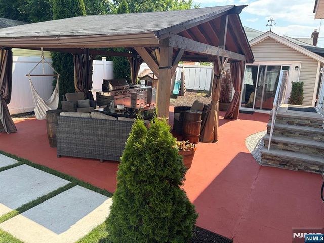 371 Simons Avenue, Hackensack, NJ 07601