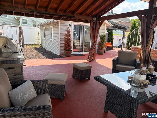 371 Simons Avenue, Hackensack, NJ 07601