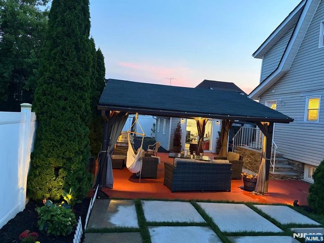 371 Simons Avenue, Hackensack, NJ 07601