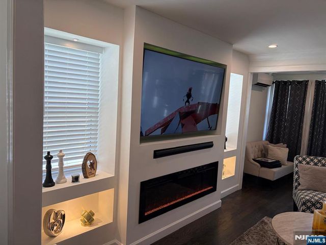 371 Simons Avenue, Hackensack, NJ 07601