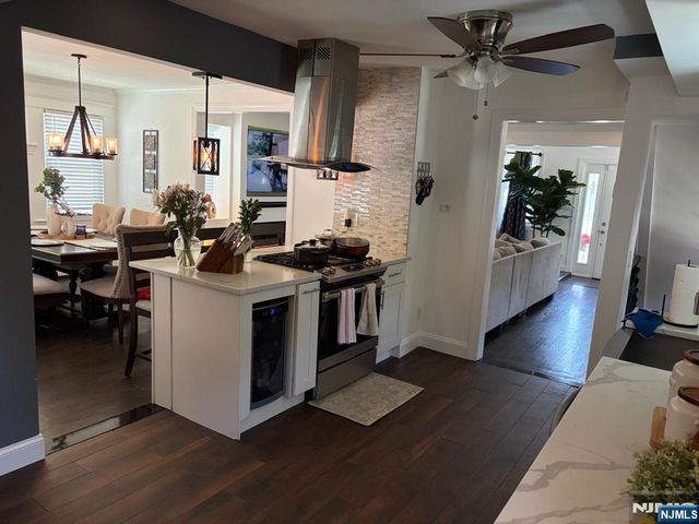 371 Simons Avenue, Hackensack, NJ 07601