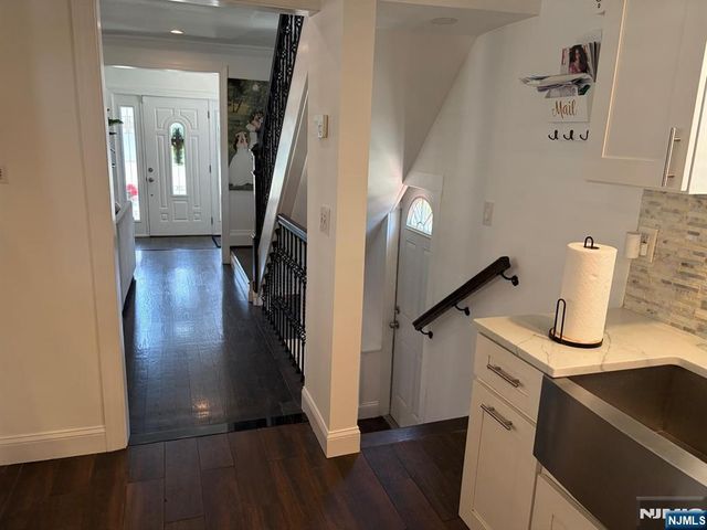 371 Simons Avenue, Hackensack, NJ 07601