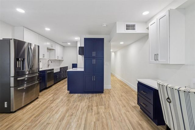 4471 VIEUX CARRE CIRCLE 4471, Tampa, FL 33613
