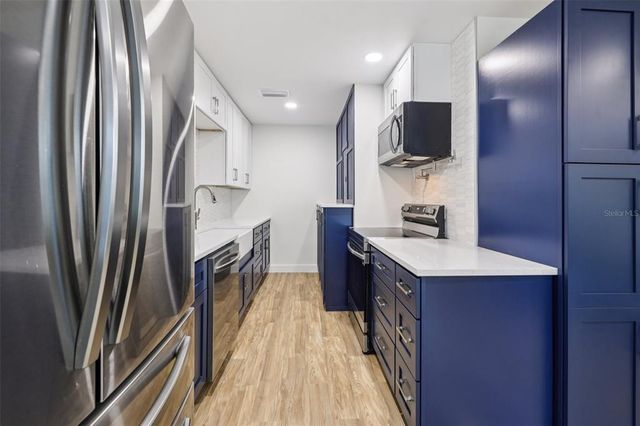 4471 VIEUX CARRE CIRCLE 4471, Tampa, FL 33613