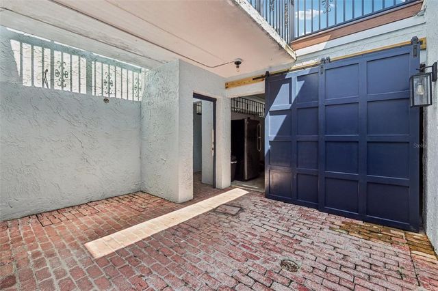 4471 VIEUX CARRE CIRCLE 4471, Tampa, FL 33613
