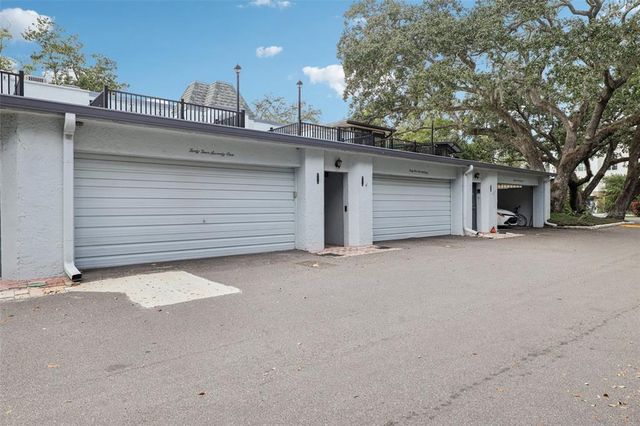 4471 VIEUX CARRE CIRCLE 4471, Tampa, FL 33613