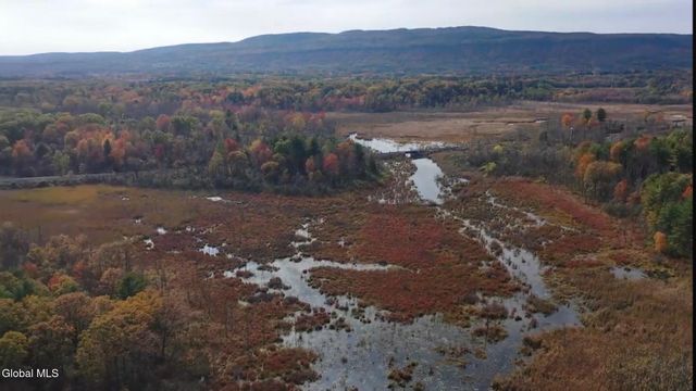 8 Jani Lane, Guilderland, NY 12186