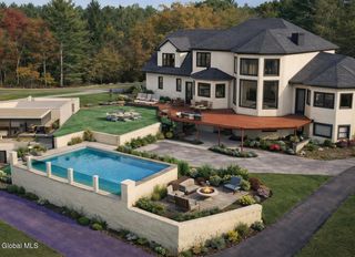 8 Jani Lane, Guilderland, NY 12186