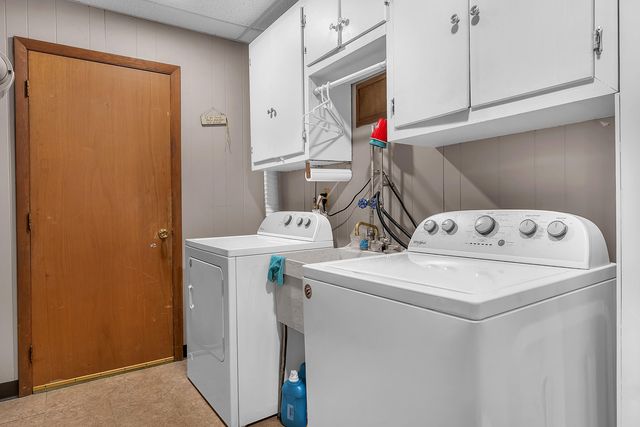 7216 Pierce Street, Merrillville, IN 46410