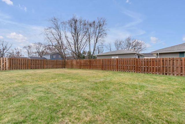 7216 Pierce Street, Merrillville, IN 46410