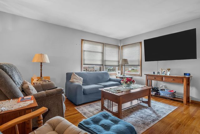 7216 Pierce Street, Merrillville, IN 46410