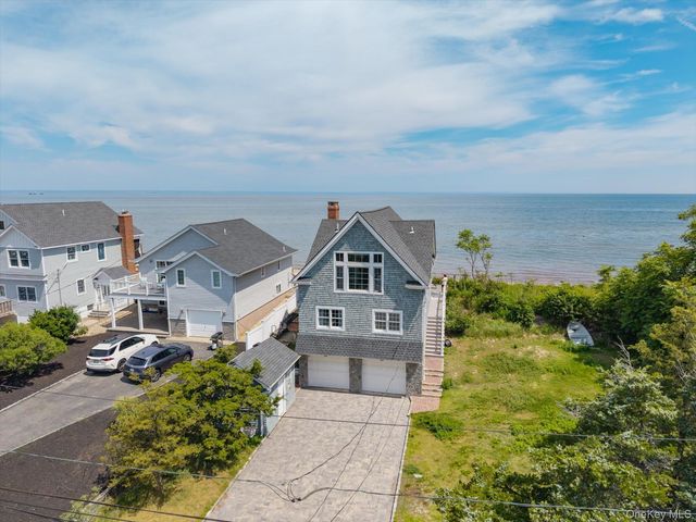40 Makamah Beach Road, Northport, NY 11768