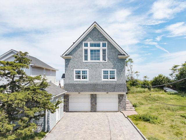 40 Makamah Beach Road, Northport, NY 11768