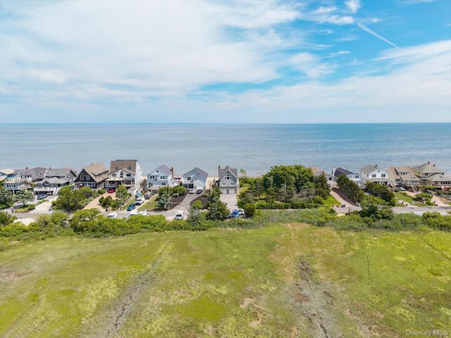 40 Makamah Beach Road, Northport, NY 11768