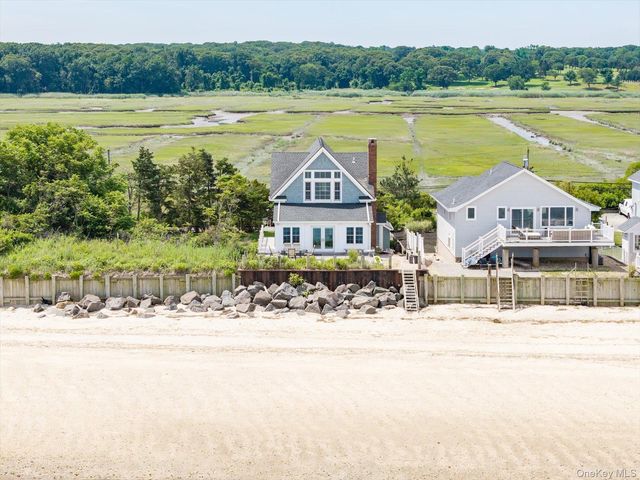 40 Makamah Beach Road, Northport, NY 11768