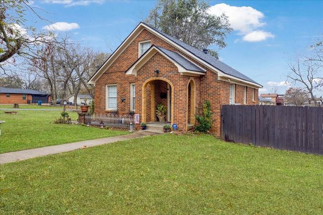 2151 Juanita Drive, Denison, TX 75020