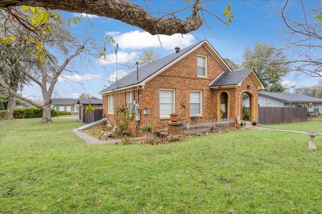 2151 Juanita Drive, Denison, TX 75020