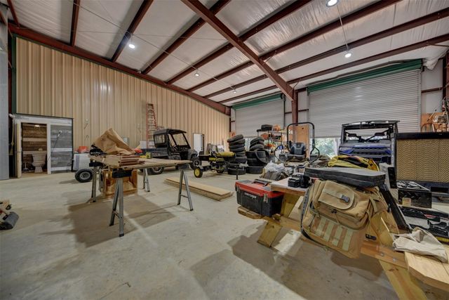 10024 County Road 207, Centerville, TX 75833