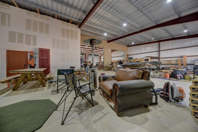10024 County Road 207, Centerville, TX 75833