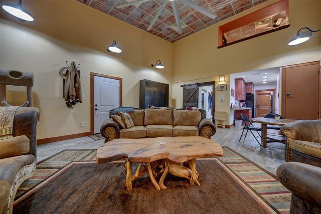 10024 County Road 207, Centerville, TX 75833