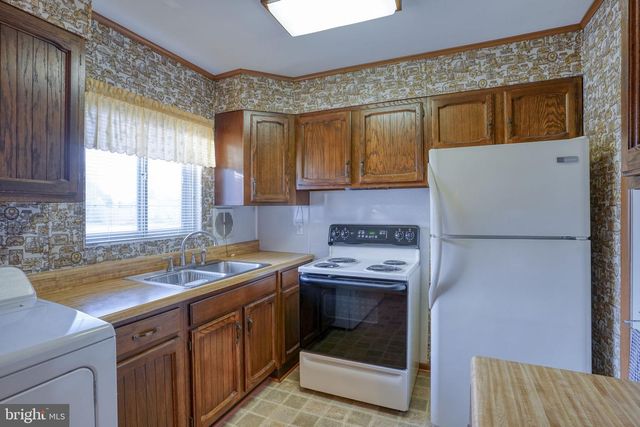 1 EDGEWOOD RD, Dover, DE 19901