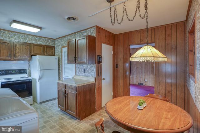 1 EDGEWOOD RD, Dover, DE 19901