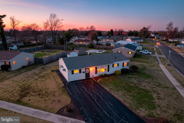 1 EDGEWOOD RD, Dover, DE 19901