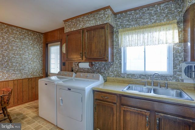 1 EDGEWOOD RD, Dover, DE 19901