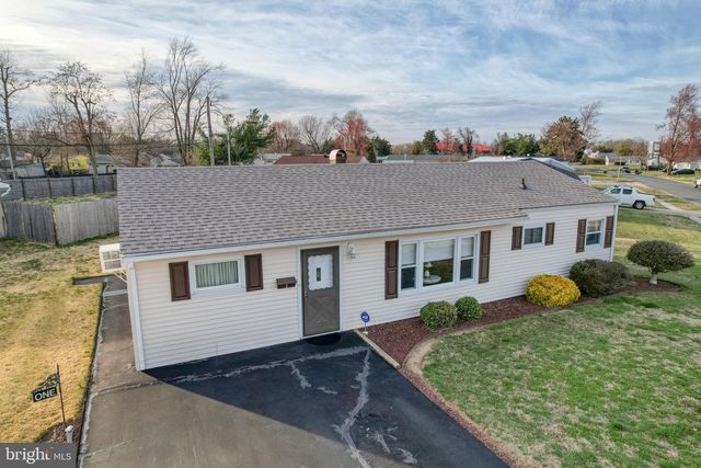 1 EDGEWOOD RD, Dover, DE 19901