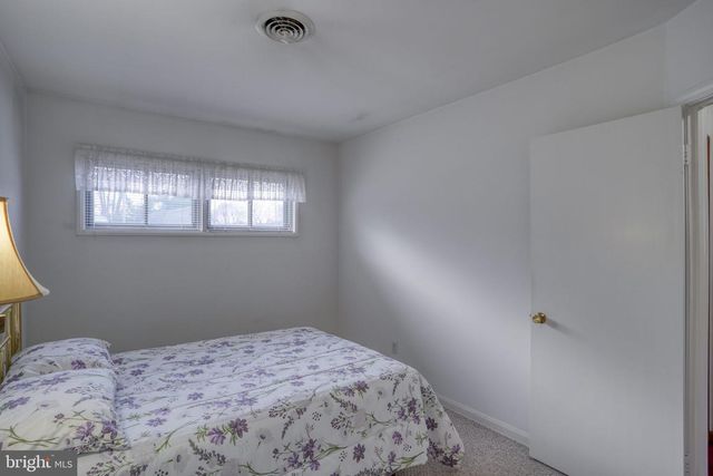 1 EDGEWOOD RD, Dover, DE 19901