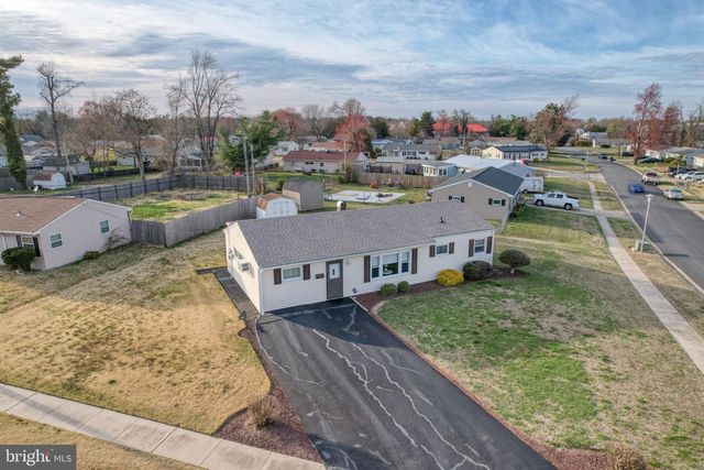 1 EDGEWOOD RD, Dover, DE 19901