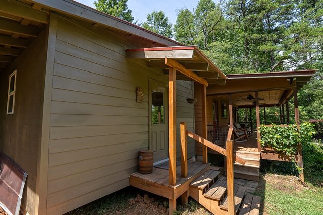495 Midway Creek Road, Murphy, NC 28906