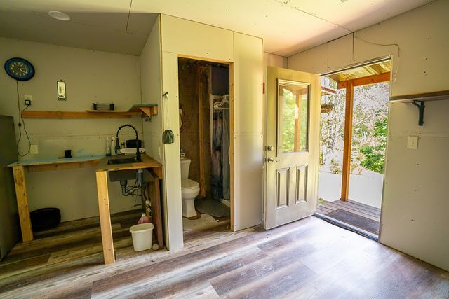 495 Midway Creek Road, Murphy, NC 28906
