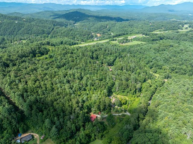 495 Midway Creek Road, Murphy, NC 28906