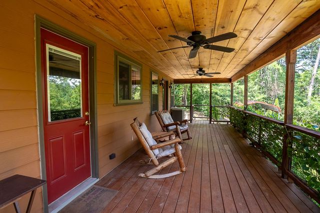495 Midway Creek Road, Murphy, NC 28906