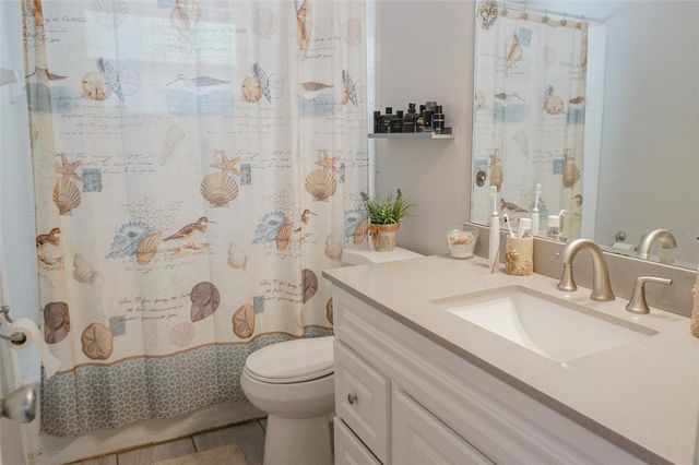 1032 HOLLYWOOD AVENUE, Clearwater, FL 33759