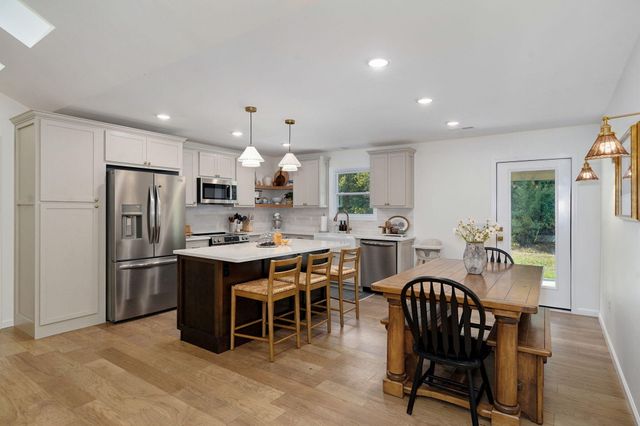 2405 Deatherage Avenue, West Plains, MO 65775