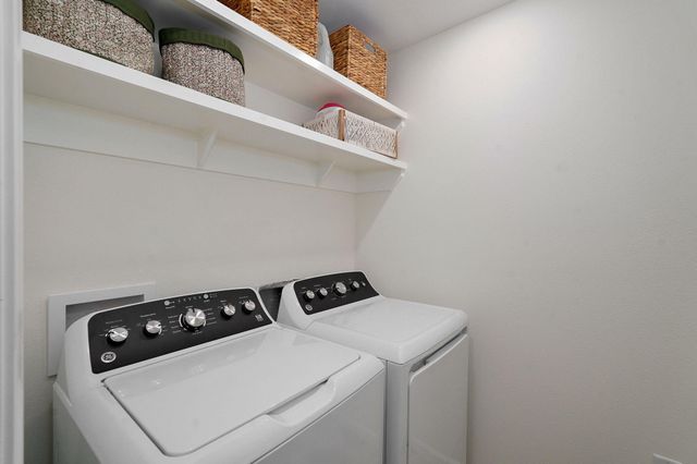 2405 Deatherage Avenue, West Plains, MO 65775