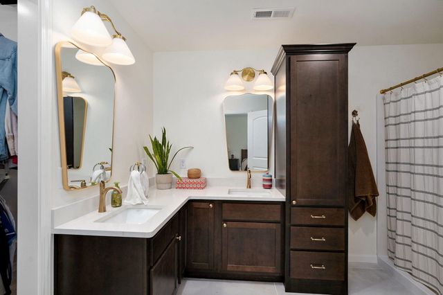 2405 Deatherage Avenue, West Plains, MO 65775