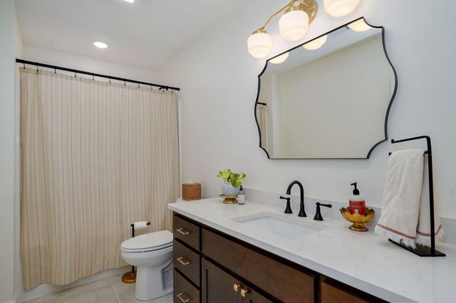 2405 Deatherage Avenue, West Plains, MO 65775